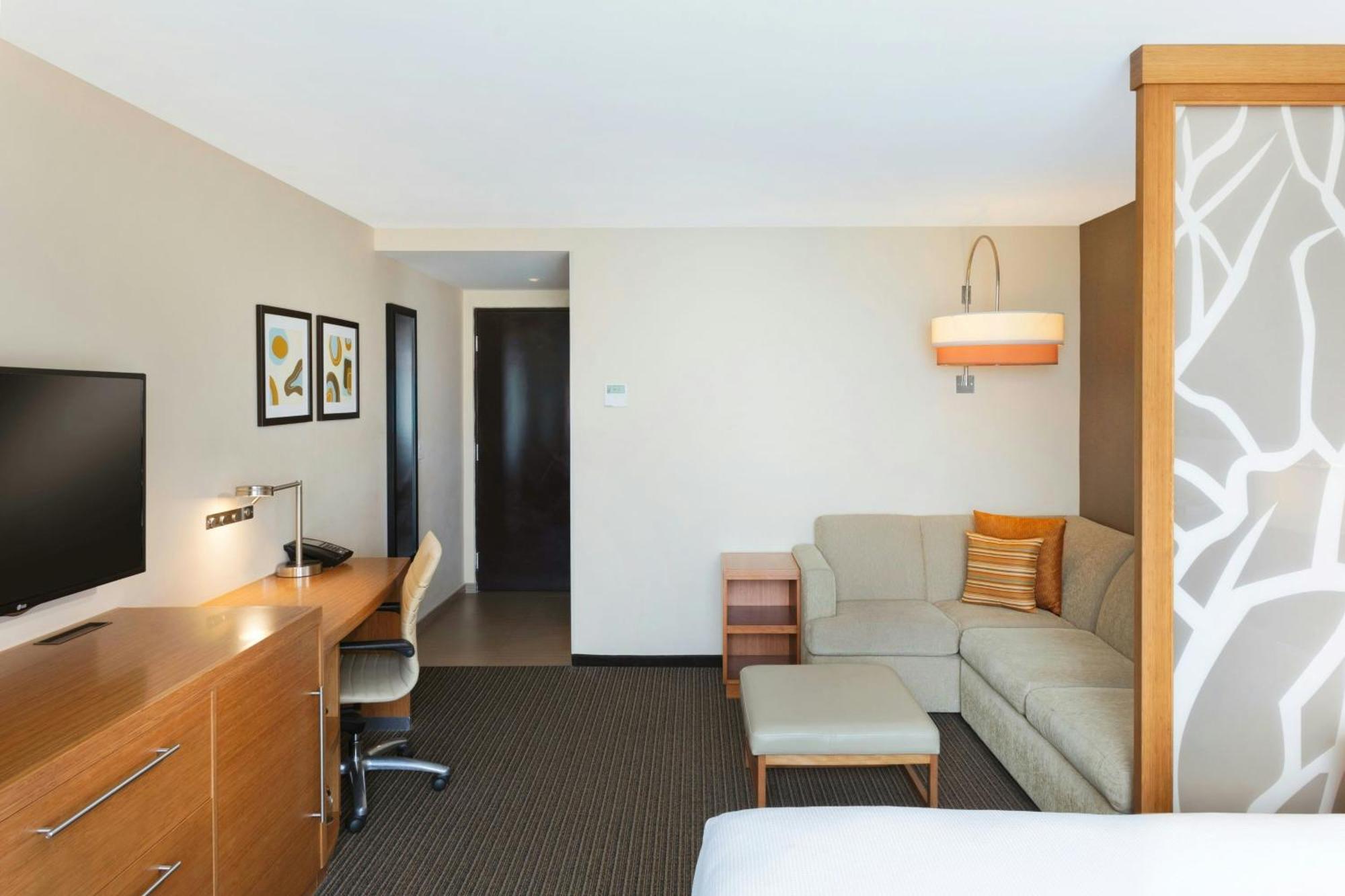 Отель Courtyard By Marriott La Paz Baja California Sur Экстерьер фото
